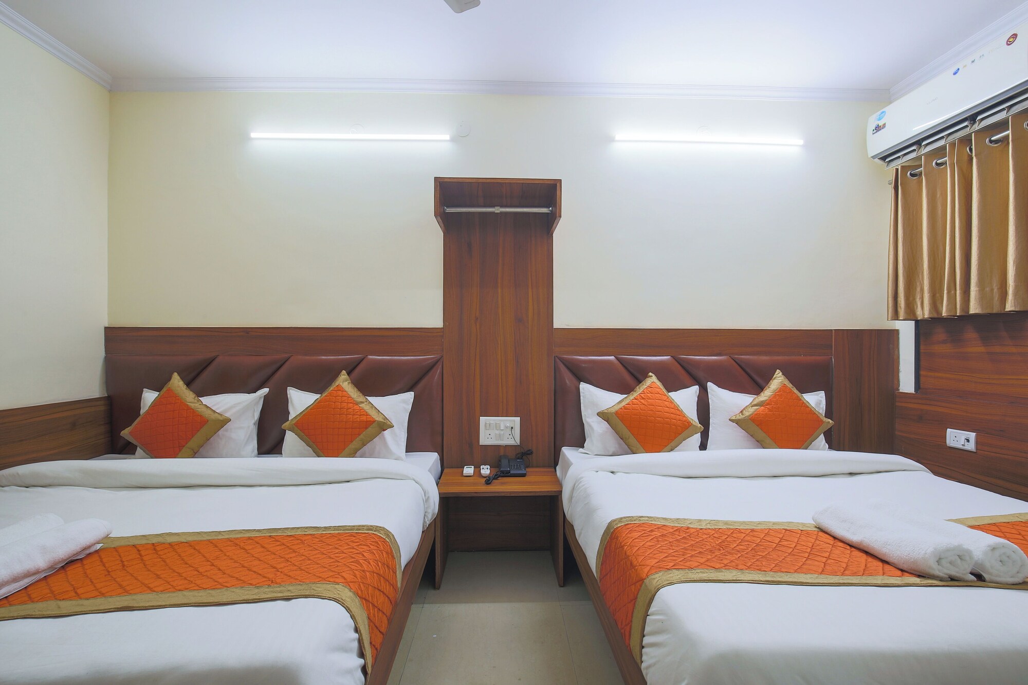 Family, Quadruple, 2 Double Beds