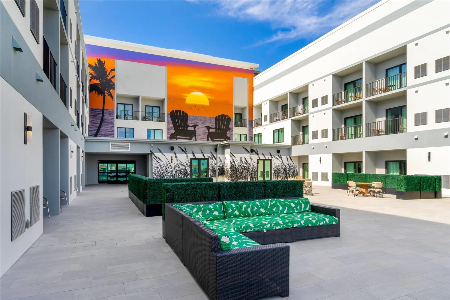 Cambria Hotel St Petersburg Madeira Beach Marina 54/58