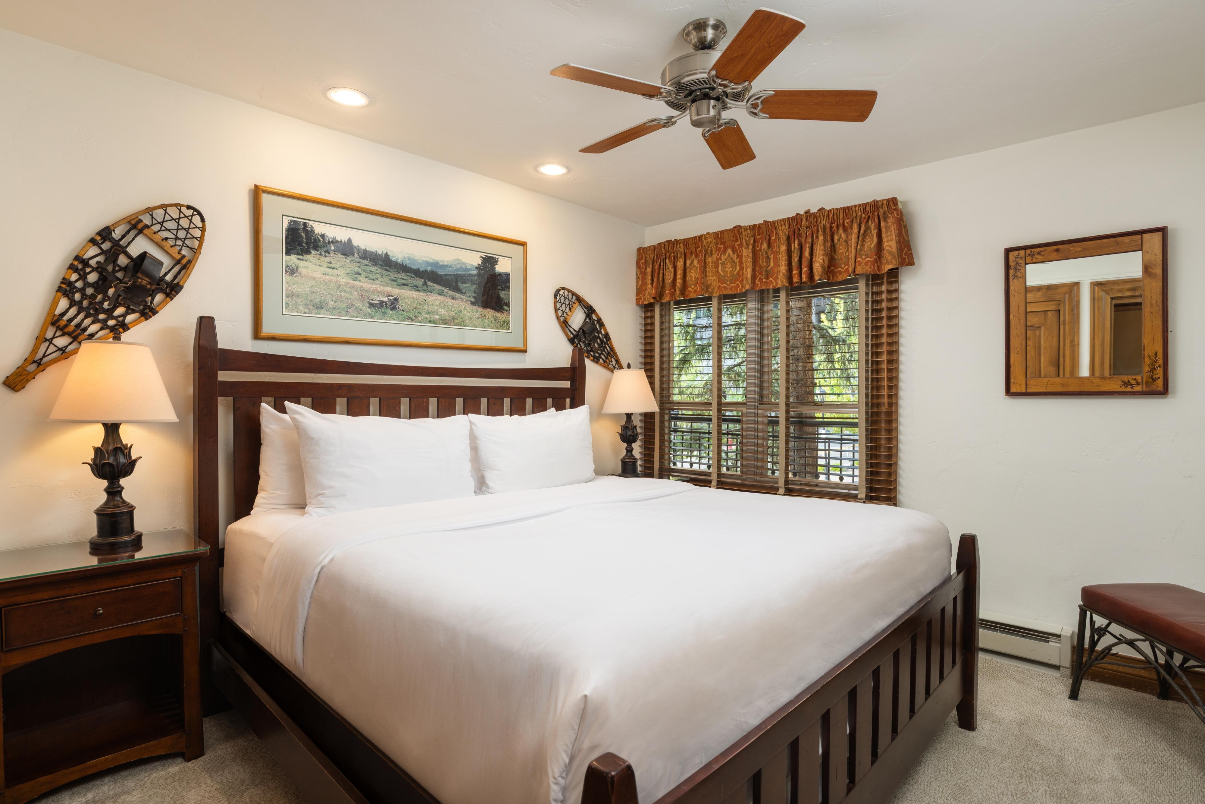 Montaneros Condominiums 11/50