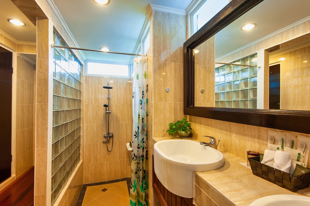 Sutera Sanctuary Lodges at Poring Hot Springs 67/72