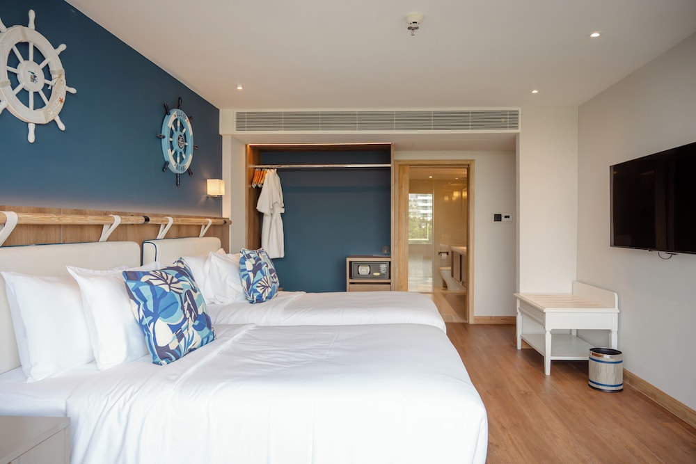 2 Bedroom Suite