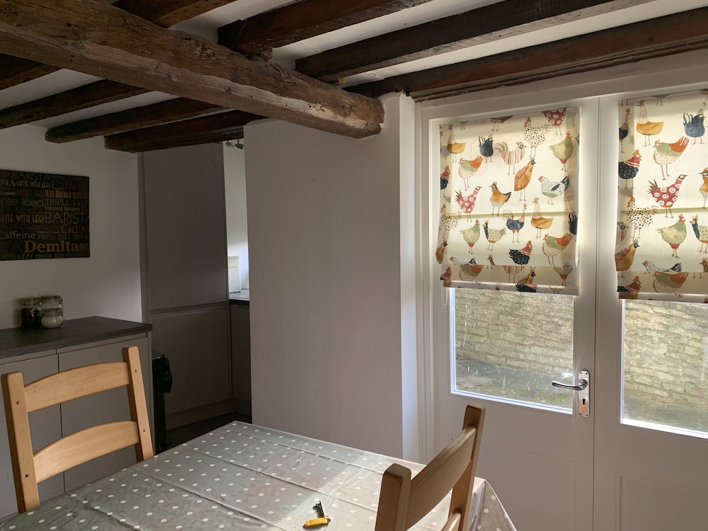 Appletree Cottages 27/33
