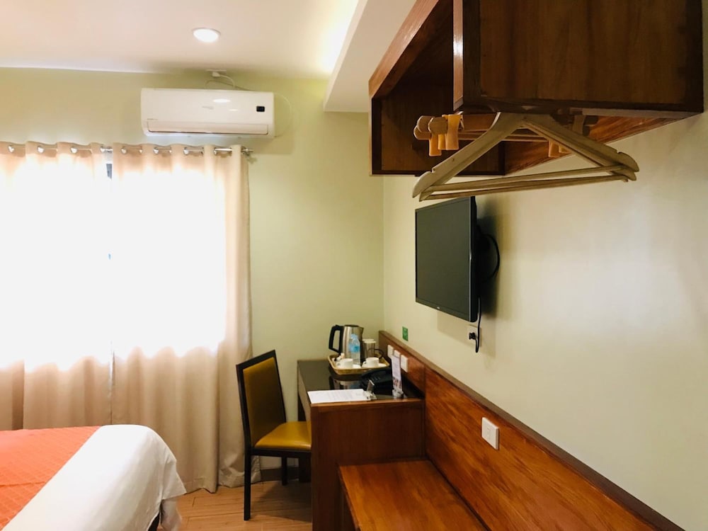 Coron Soleil Express Hotel 29/65