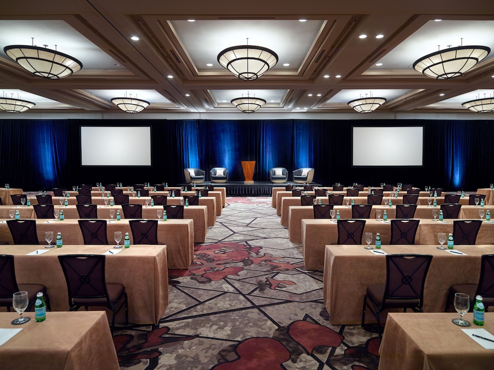 Hyatt Regency Houston West 54/61