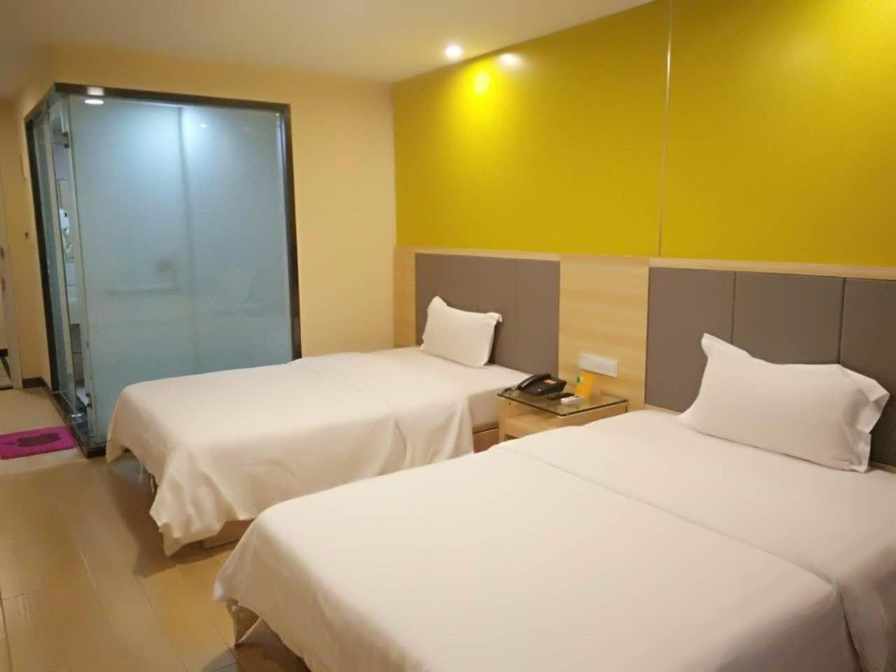 7 Days Inn (Changsha Yinpenling Liugoulong Metro Station) 28/44