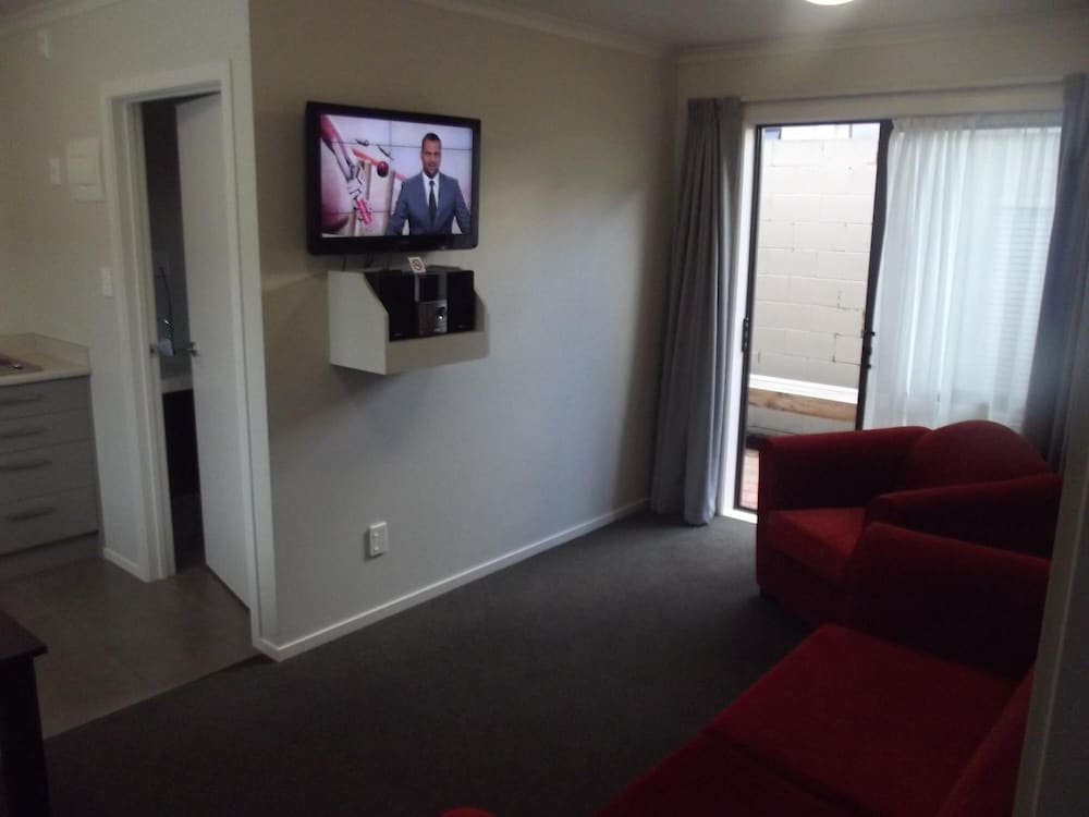 Arena Court Motor Lodge 14/32