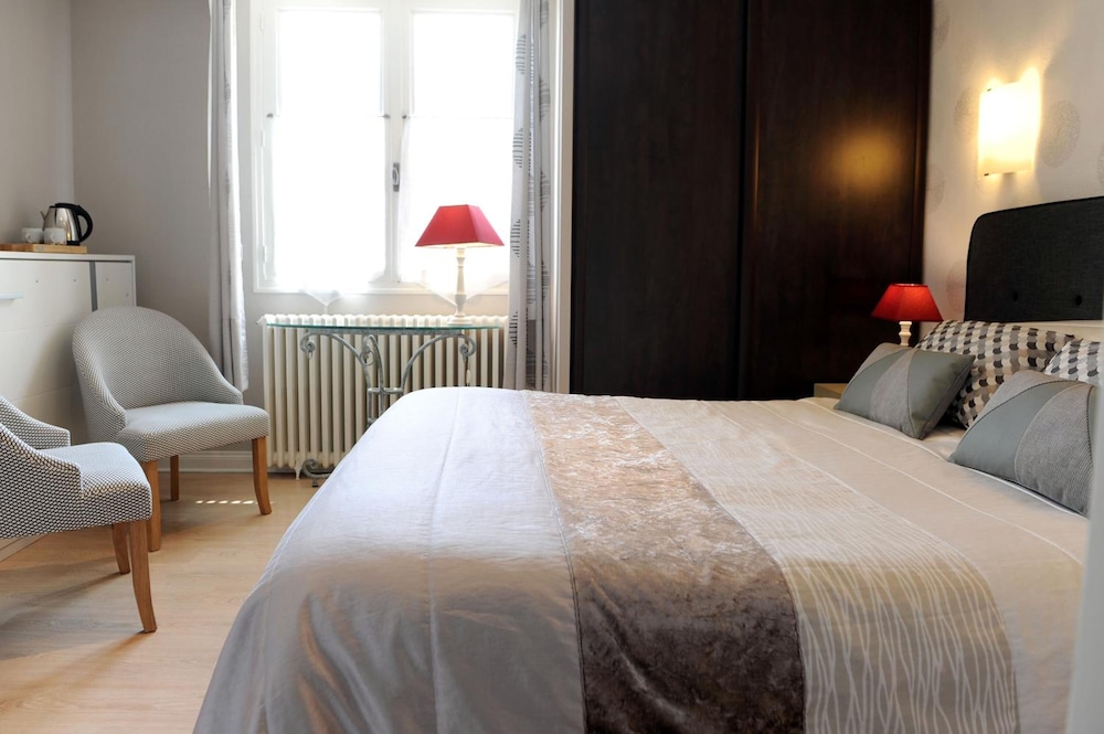 HÔTEL L'AYGUELADE 8/31