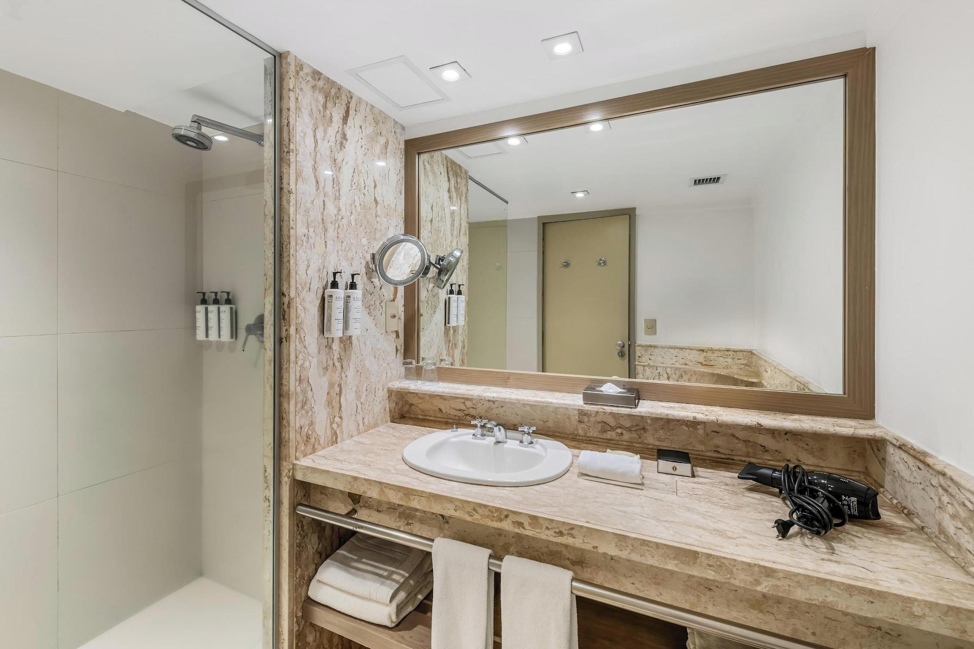 غرفة كلاسيكية بسرير كينج مع دخول الصالة للمدخنين، Intercontinental Sao Paulo 4/7