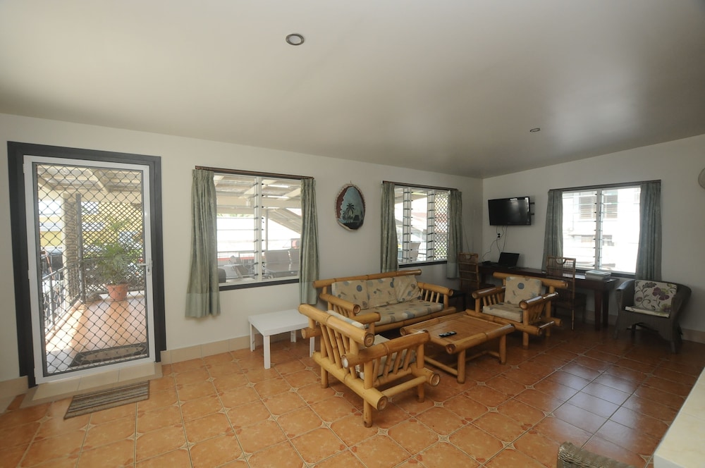 Talofa Inn 29/50