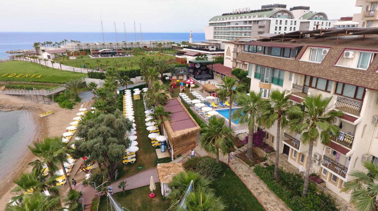 Eos Beach Hotel 9/55