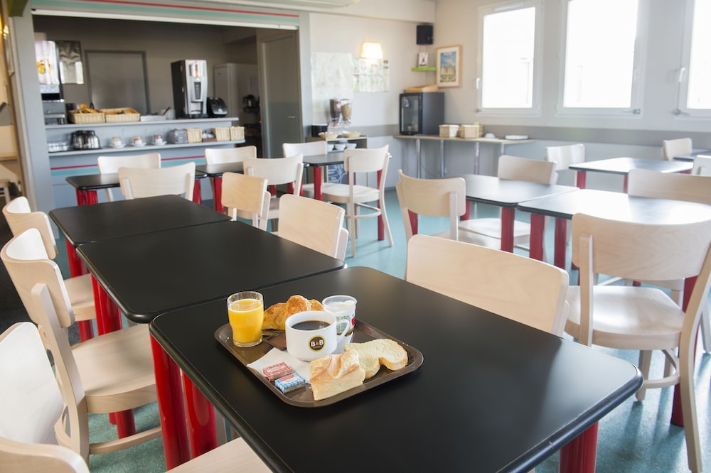 B&B HOTEL Chatellerault 28/40