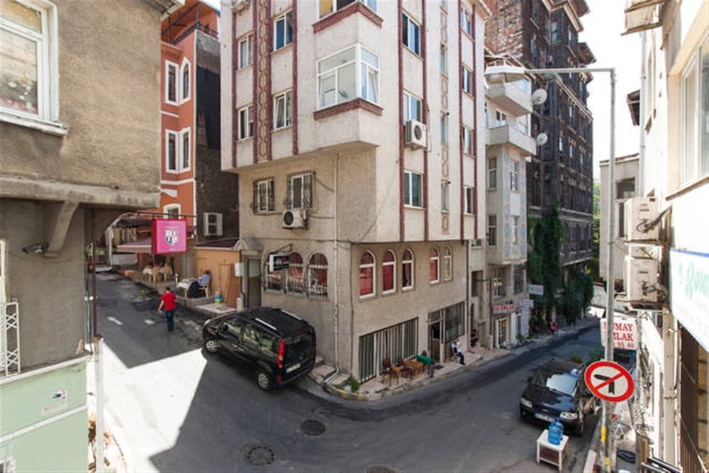 Taksim Green House Hostel Istanbul 62/68