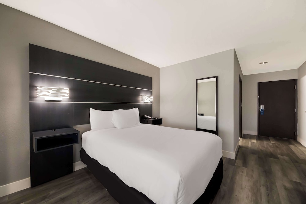 STANDARD, DOUBLE BED