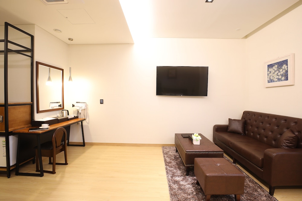 REST HOTEL 34/70