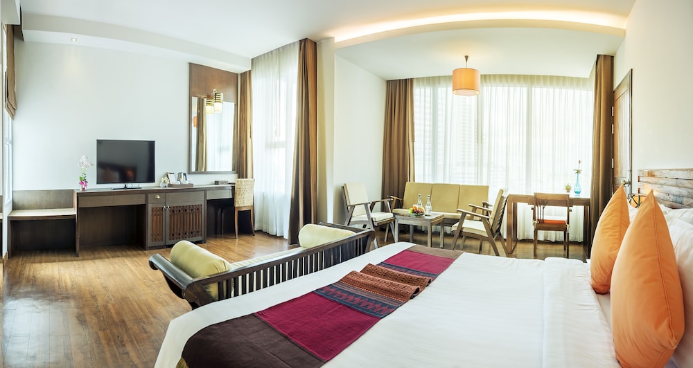 Buri Sriphu Hotel 16/66