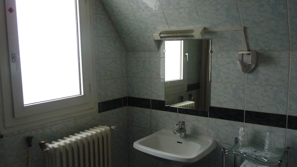 Hotel Ambassadeur Paris 15/46
