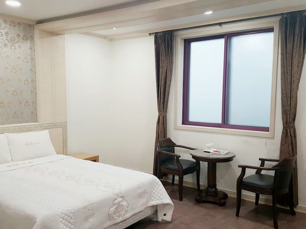HOTEL PARKWOOD INCHEON AIRPORT 29/70