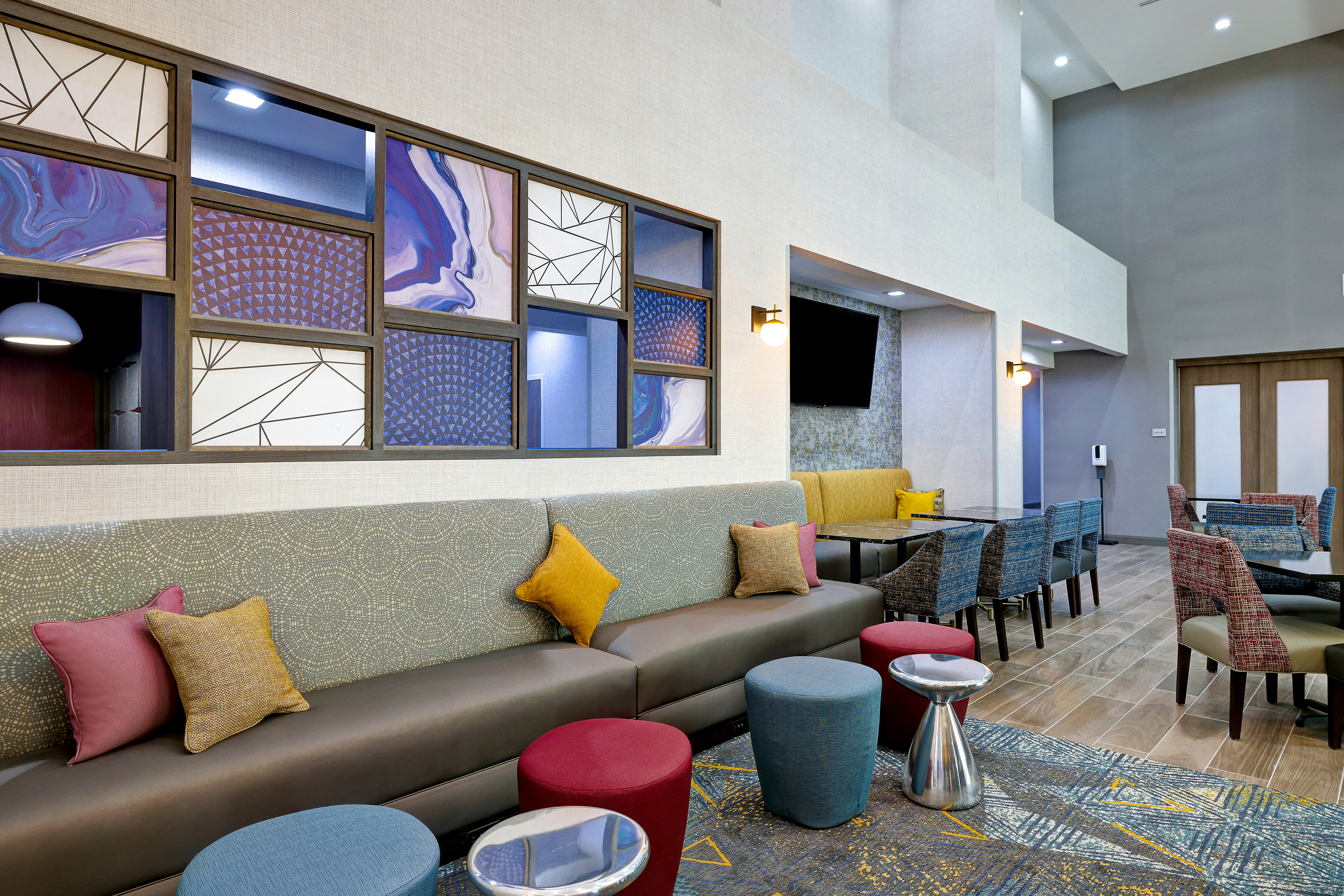 Hampton Inn and Suites Houston East Beltway 8 25/58