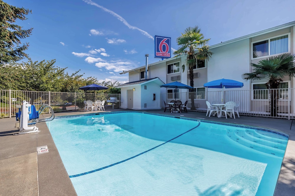 Motel6 Seattle, WA - Sea-Tac Airport South 29/49