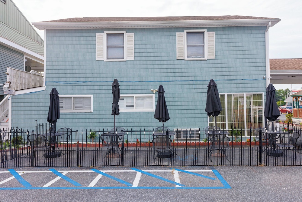 Rodeway Inn 5/58