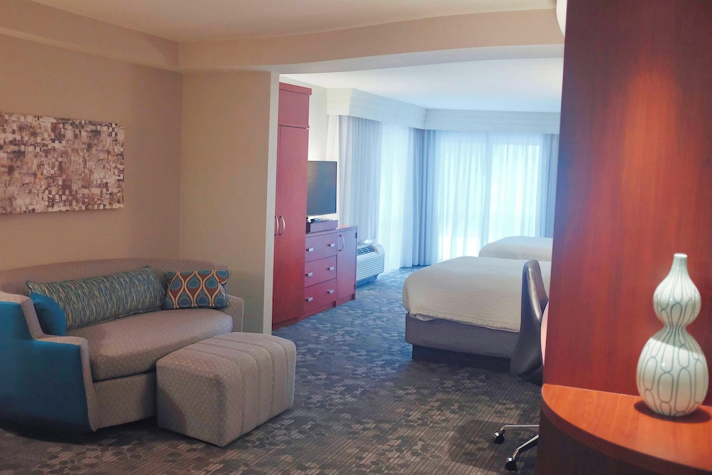 Suite, Multiple Beds, Accessible