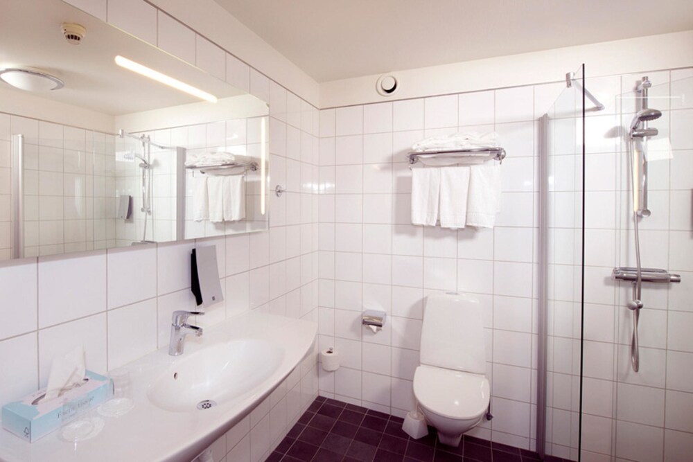 Home Hotel Fregatten 5/50