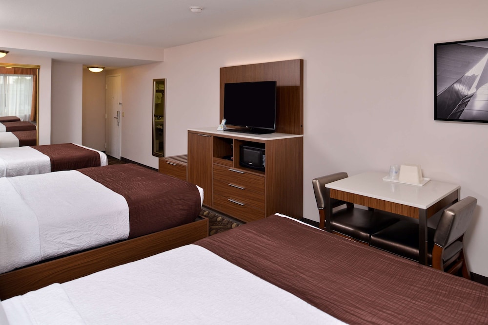 Best Western Airport Plaza Inn - Los Angeles LAX Hotel 23/39