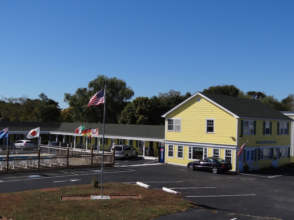 Jonathan Edwards Motel 6/65