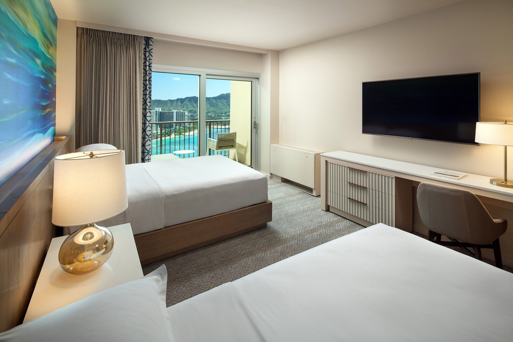 DIAMOND HEAD, 2 DOUBLE BEDS, OCEAN FRONT