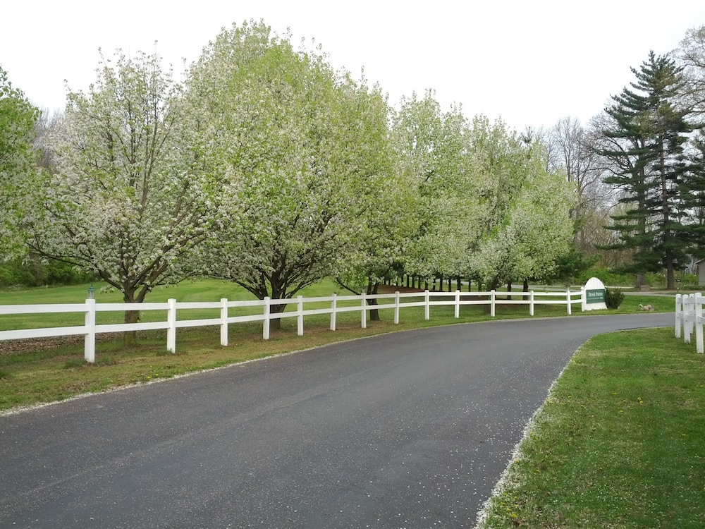 Brook Pointe Inn 32/53