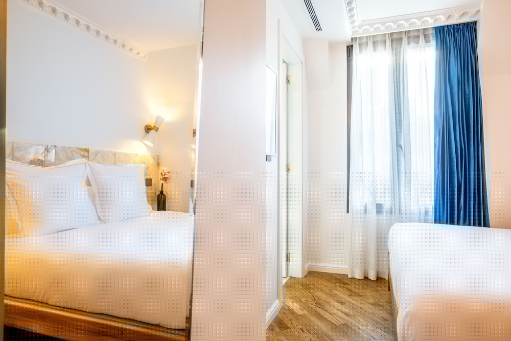 Hotel Rose Bourbon 13/70