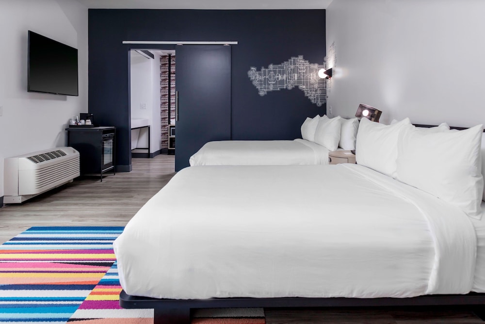 Aloft Savannah Airport 9/28