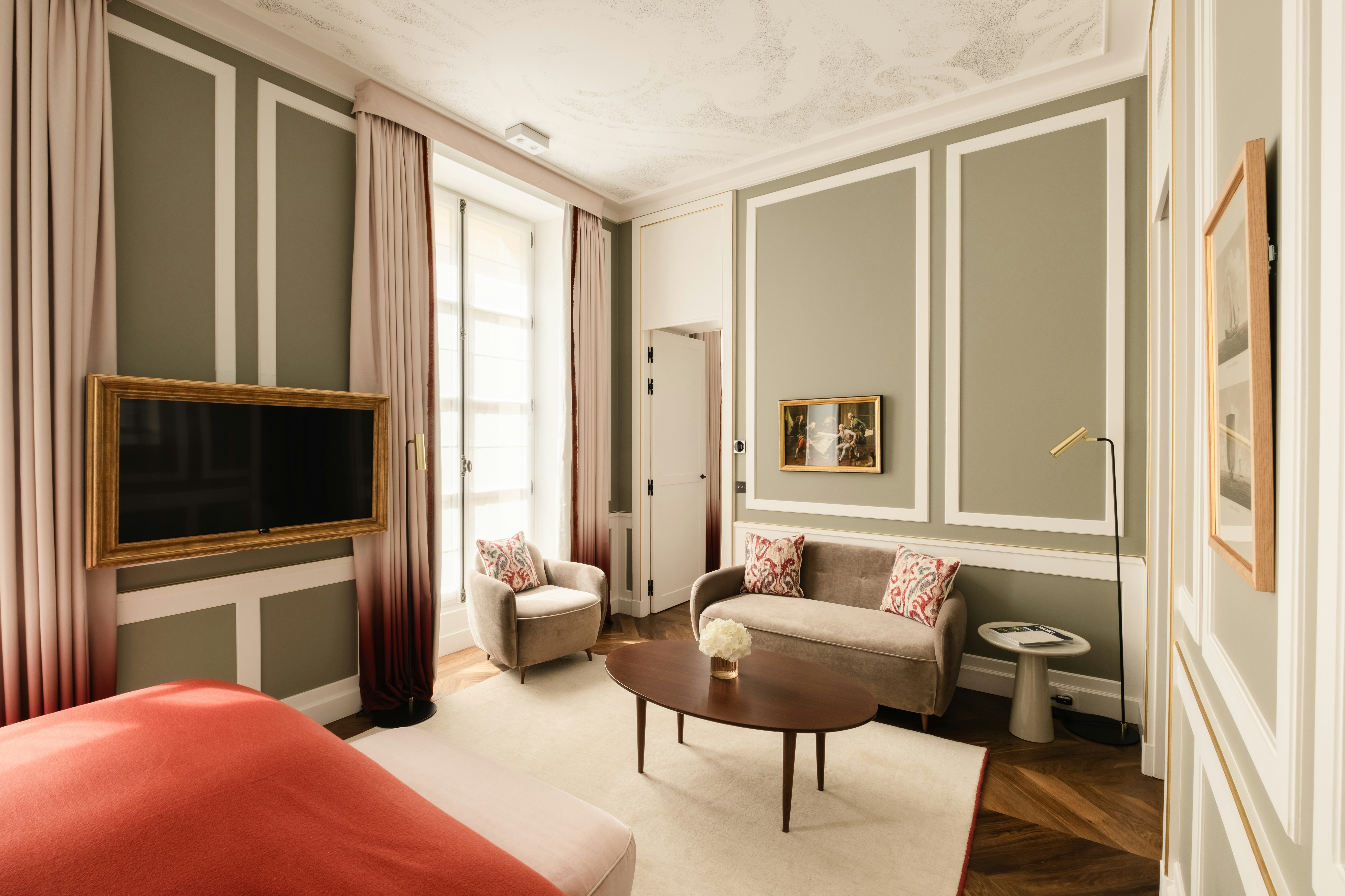 Hotel Les Lumieres 35/50