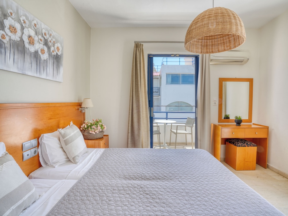 Philippos Studios And Apartments 13/49
