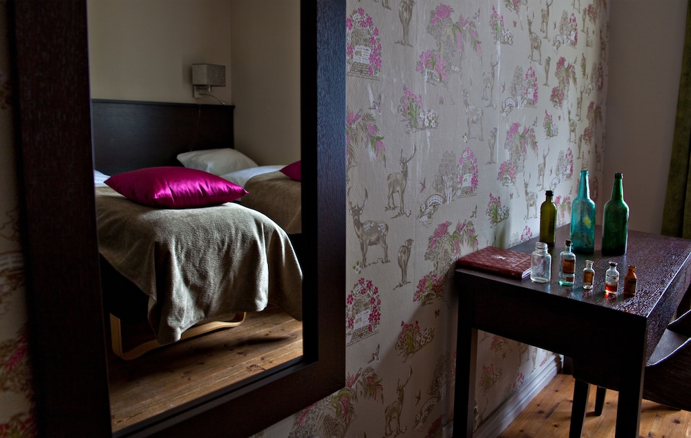 Sostrene Storaas Hotell 33/42
