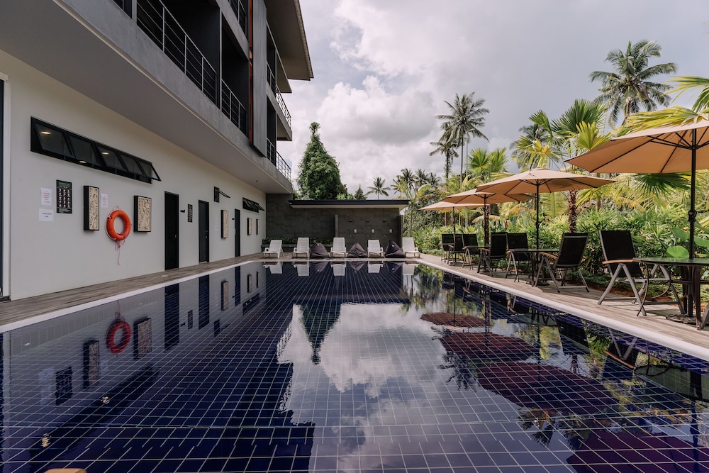 Roxy Sematan Villa And Townhouse 9/60