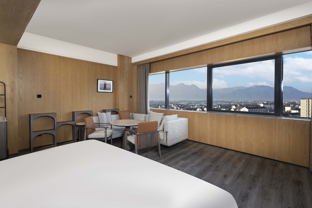 Sheraton Pujiang 12/40