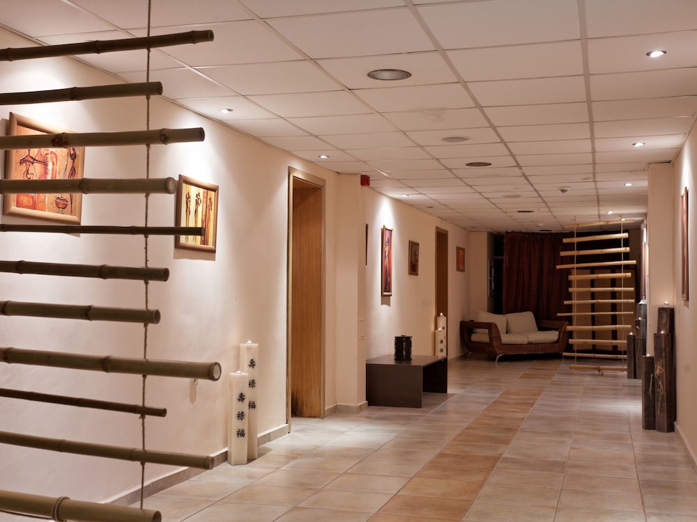 Atlas Hotel 16/36