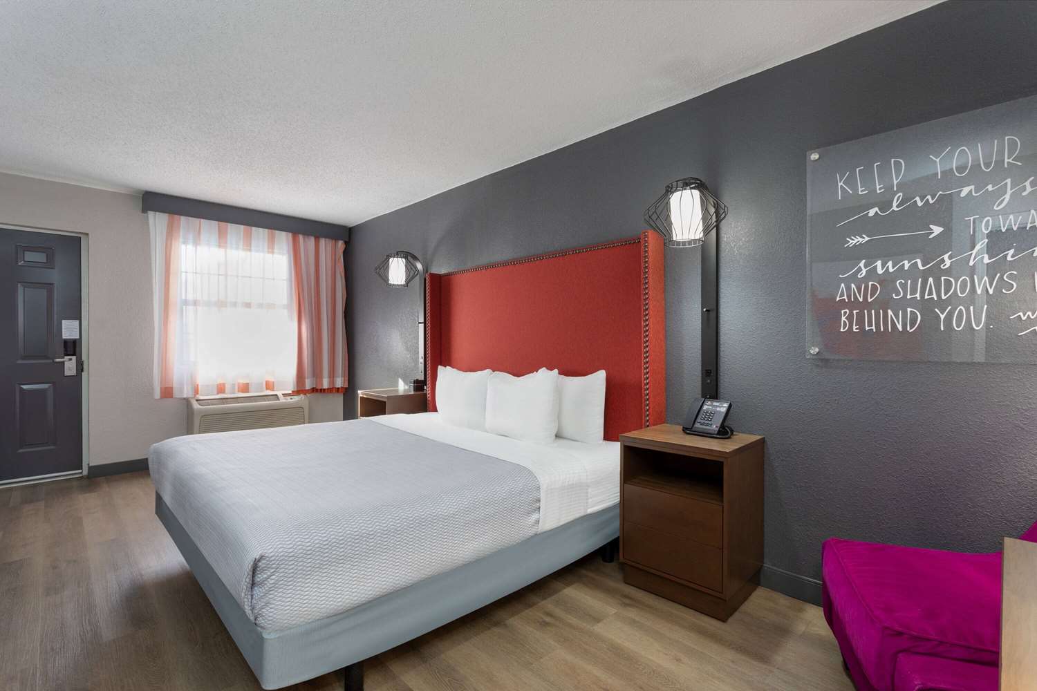 La Quinta Inn Pensacola 16/35