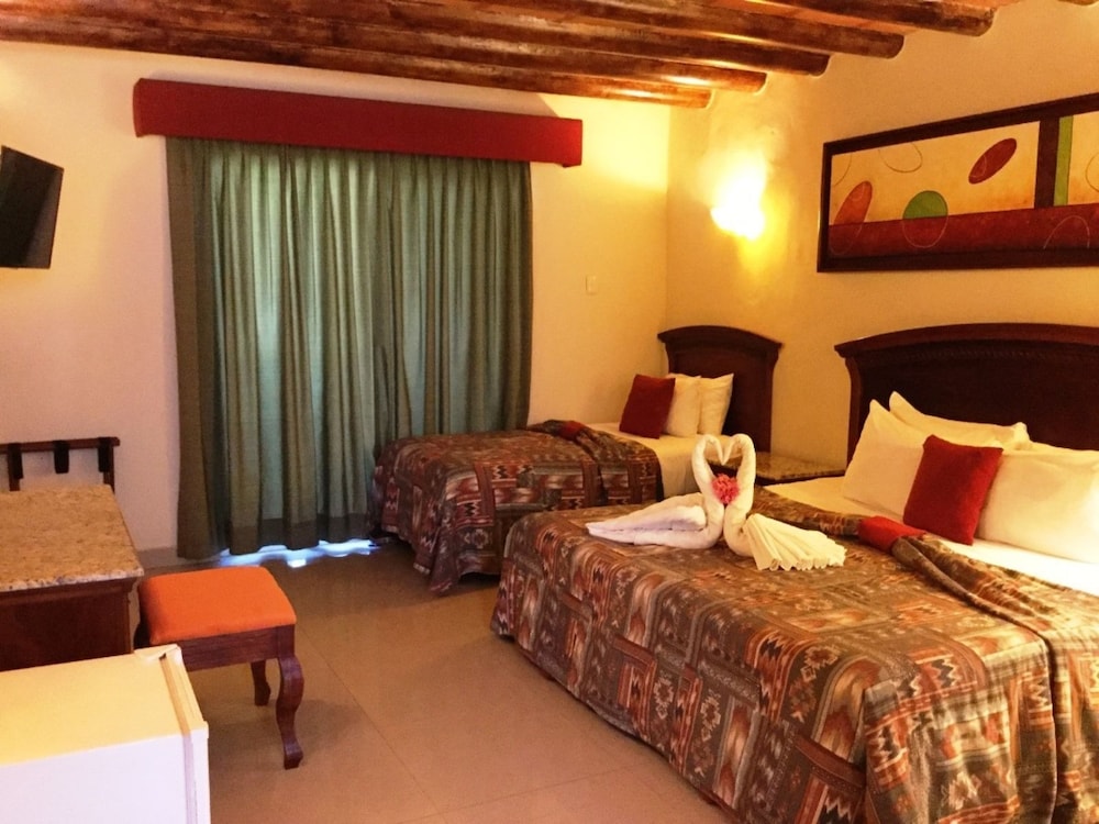 Hotel Suites El Campanario 10/39
