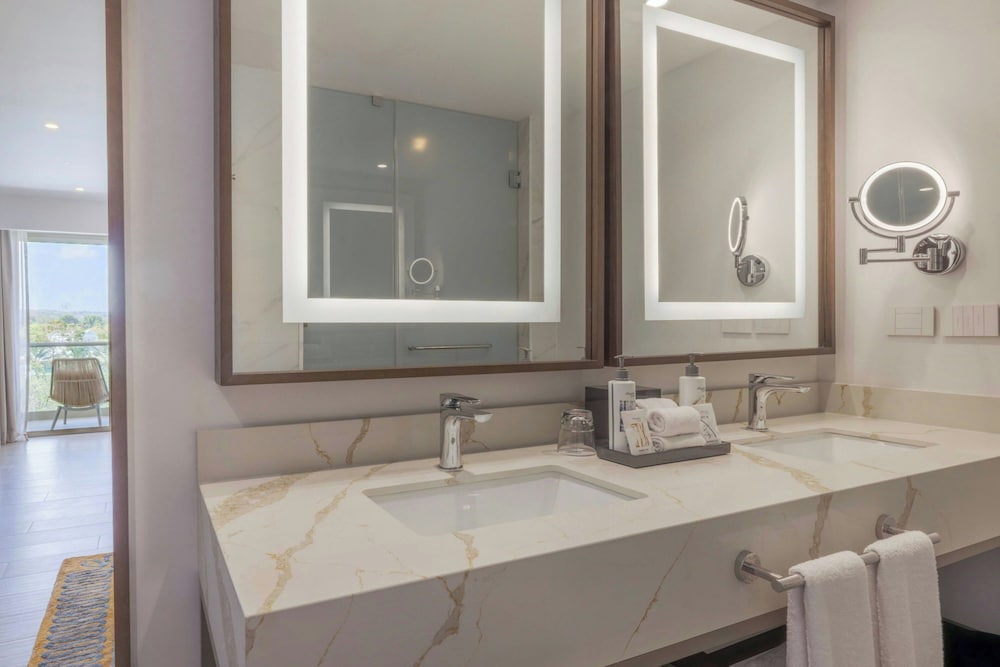 Royalton Vessence Barbados, An Autograph Collection All-Inclusive Resort Adult-Oriented 50/50