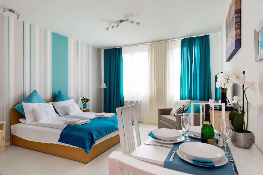 SUN RESORT APARTMENTS 15/33