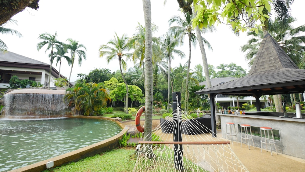 Cyberview Resort And Spa 7/66