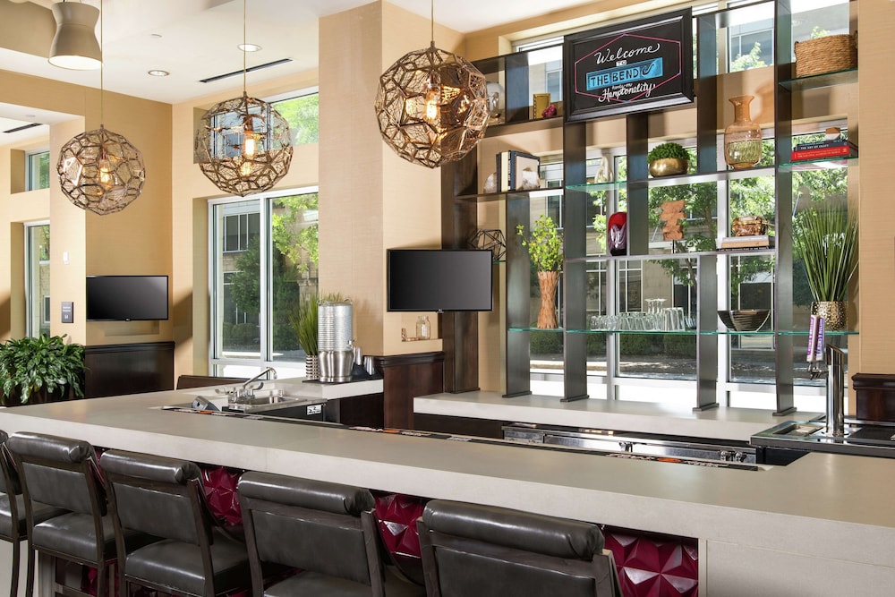 Hampton Inn & Suites Chattanooga Downtown 55/66