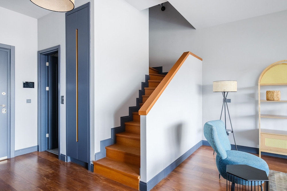 Benesta Residence By NewInn 19/50