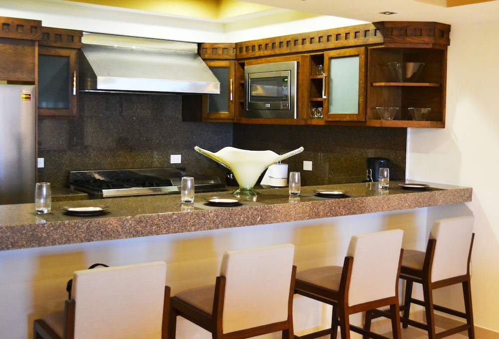 Hotel Palmas De Cortez 45/50