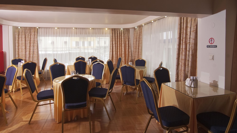 Triton Hotel 40/46