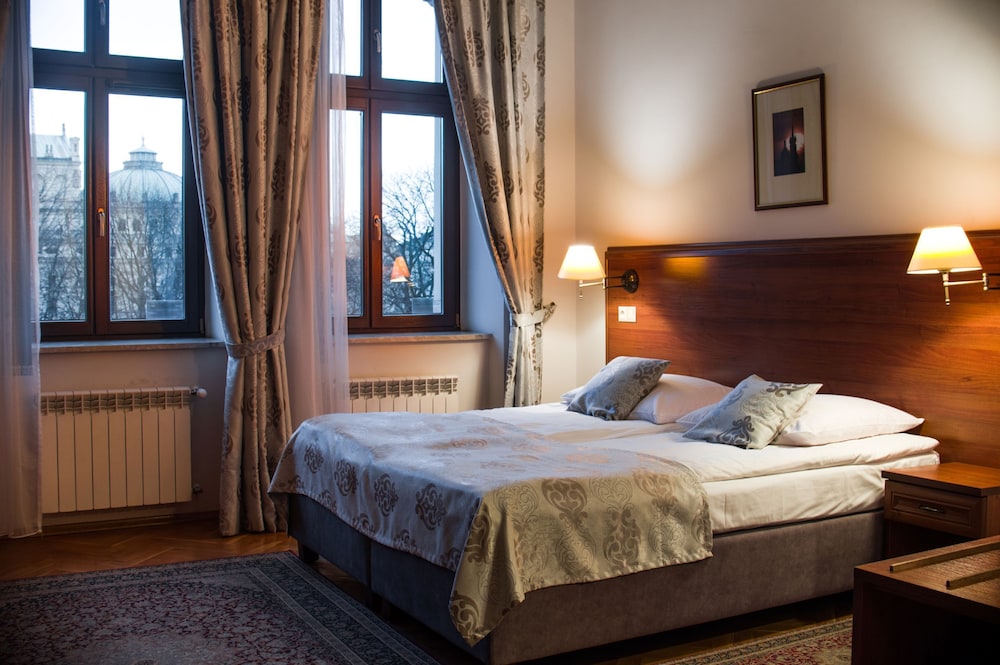 APARTHOTEL BASZTOWA 19/60