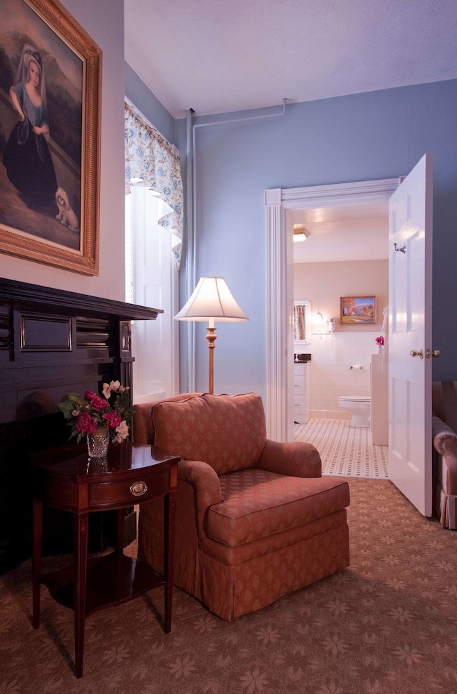 Middlebury Inn 28/68