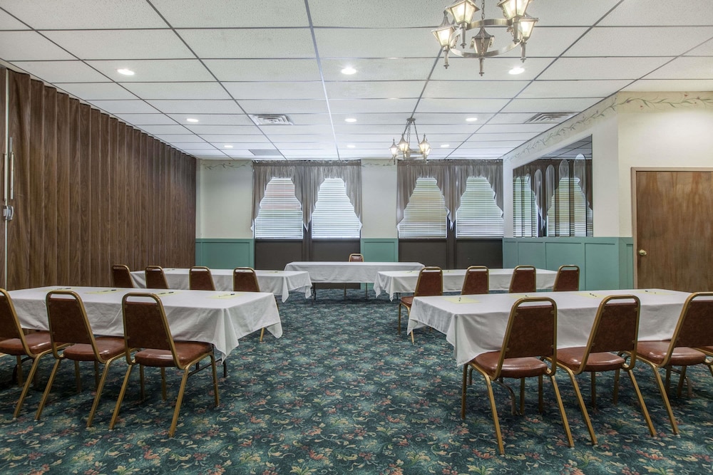 Rodeway Inn Little Falls NY 14/15